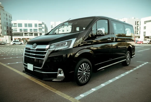 Granvia Toyota Luxury 5 Seater